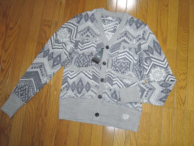 新品 TMT ネイティブ柄 コットンニット カーディガン S 灰 ホツレ 切りっぱなし加工 ティーエムティー 定価33000円 < ブランド 新品 TMT ネイティブ柄 コットンニット カーディガン S 灰 ホツレ 切りっぱなし加工 ティーエムティー 定価33000円 < ブランドの