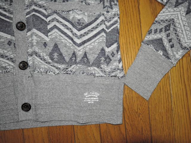 新品 TMT ネイティブ柄 コットンニット カーディガン S 灰 ホツレ 切りっぱなし加工 ティーエムティー 定価33000円 < ブランド 新品 TMT ネイティブ柄 コットンニット カーディガン S 灰 ホツレ 切りっぱなし加工 ティーエムティー 定価33000円 < ブランドの