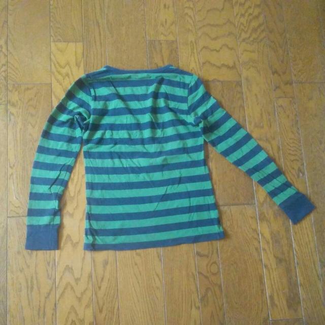 UNIQLO ネイビーとグリーンのボーダー 長Tシャツ Mサイズ < ブランド  UNIQLO ネイビーとグリーンのボーダー 長Tシャツ Mサイズ < ブランドの