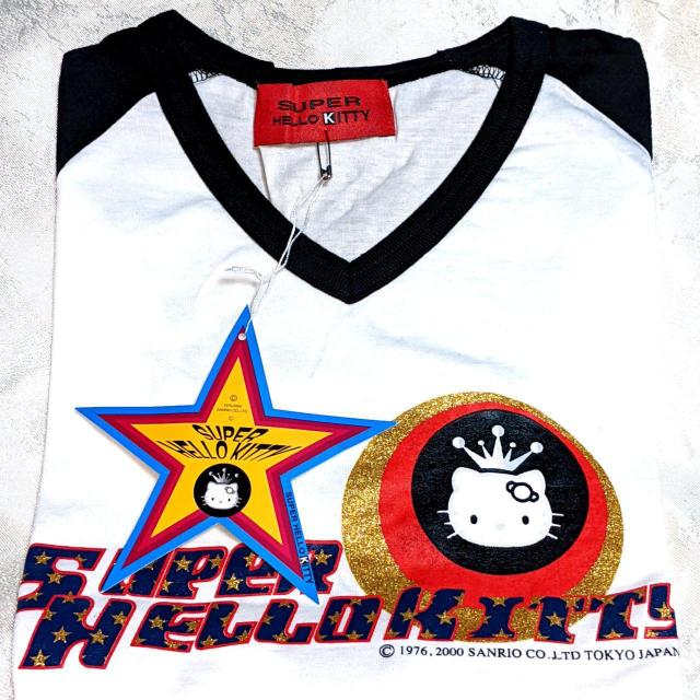 激レア 新品 M 山本寛斎 × キティ コラボ 長袖 Tシャツ スーパーハローキティ サンリオMサイズ レディース 限定 白 黒 < 女性ファッション  激レア 新品 M 山本寛斎 × キティ コラボ 長袖 Tシャツ スーパーハローキティ サンリオMサイズ レディース 限定 白 黒 < 女性ファッションの