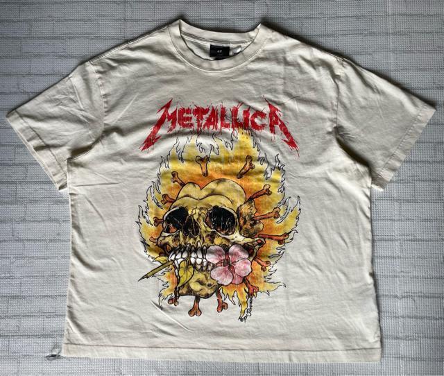 新品 エイチアンドエム H&M × METALLICA メタリカ コラボ Tシャツ XL 別注 限定モデル バンドTシャツ  < 男性ファッション  新品 エイチアンドエム H&M × METALLICA メタリカ コラボ Tシャツ XL 別注 限定モデル バンドTシャツ   < 男性ファッションの