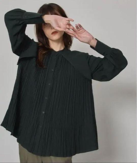 PUBLIC TOKYO■パブリックトウキョウ■オーバーヨークプリーツブラウス/ウォッシャブル■サイズフリーサイズ < 女性ファッション  PUBLIC TOKYO■パブリックトウキョウ■オーバーヨークプリーツブラウス/ウォッシャブル■サイズフリーサイズ < 女性ファッションの