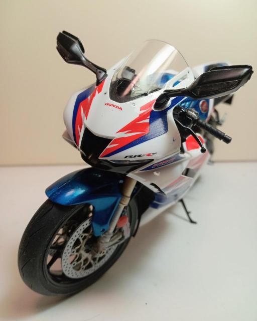 ^~oCNvf1/12z_CBR1000RR-Rhϊi  zr[ 