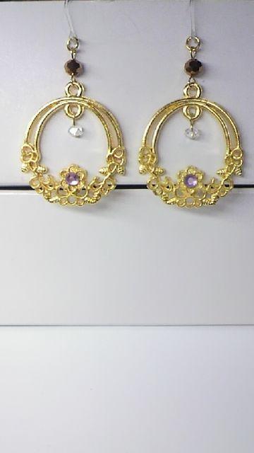 ゴールド花の輪ラインストーンスワロフスキー樹脂フック < 女性アクセサリー/時計  ゴールド花の輪ラインストーンスワロフスキー樹脂フック < 女性アクセサリー/時計の