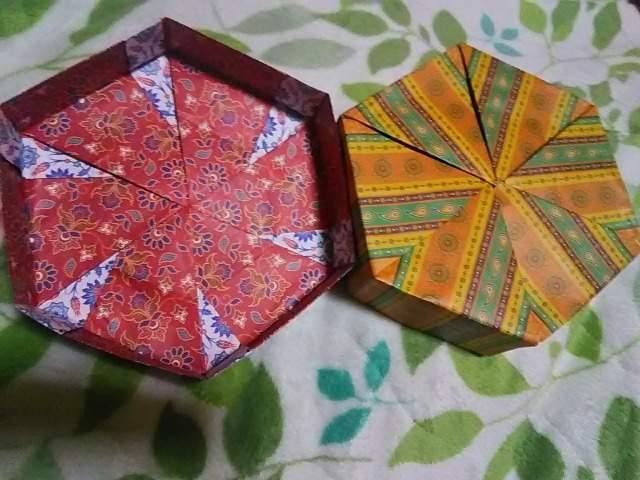 手作り:折り紙細工*六角箱(二枚重ね) < インテリア/ライフ  手作り:折り紙細工*六角箱(二枚重ね) < インテリア/ライフの