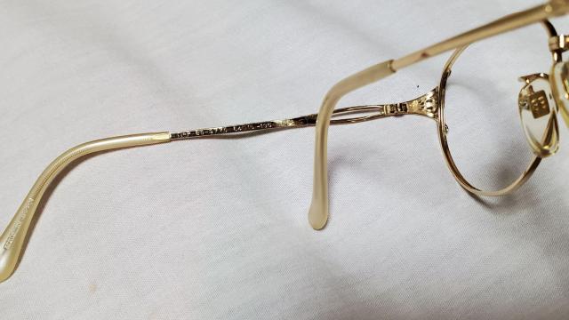 正規未 レア バレンシアガ エンブレムロゴ メタルコンビ 眼鏡 ラグジュアリークロスラインフレーム クラシック サングラス〇メガネ < ブランド  正規未 レア バレンシアガ エンブレムロゴ メタルコンビ 眼鏡 ラグジュアリークロスラインフレーム クラシック サングラス〇メガネ < ブランドの