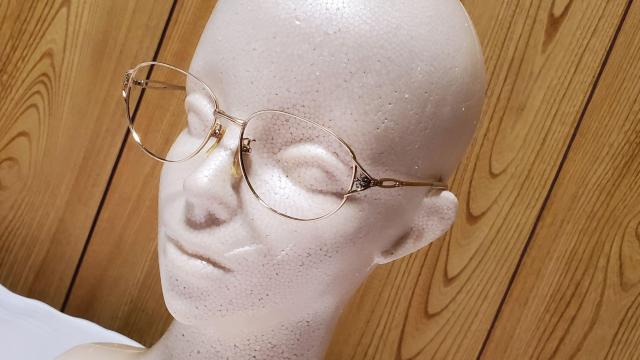 正規未 レア バレンシアガ エンブレムロゴ メタルコンビ 眼鏡 ラグジュアリークロスラインフレーム クラシック サングラス〇メガネ < ブランド  正規未 レア バレンシアガ エンブレムロゴ メタルコンビ 眼鏡 ラグジュアリークロスラインフレーム クラシック サングラス〇メガネ < ブランドの