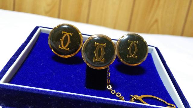 正規 カルティエ 2Cロゴ オーバルアンティークカフス 金×黒緑 タイタニック タイピン SET グリーン×ゴールド カフリンクス < ブランド  正規 カルティエ 2Cロゴ オーバルアンティークカフス 金×黒緑 タイタニック タイピン SET グリーン×ゴールド カフリンクス  < ブランドの