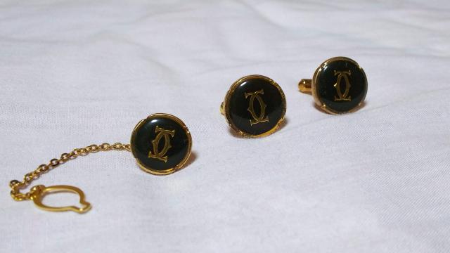 正規 カルティエ 2Cロゴ オーバルアンティークカフス 金×黒緑 タイタニック タイピン SET グリーン×ゴールド カフリンクス < ブランド  正規 カルティエ 2Cロゴ オーバルアンティークカフス 金×黒緑 タイタニック タイピン SET グリーン×ゴールド カフリンクス < ブランドの