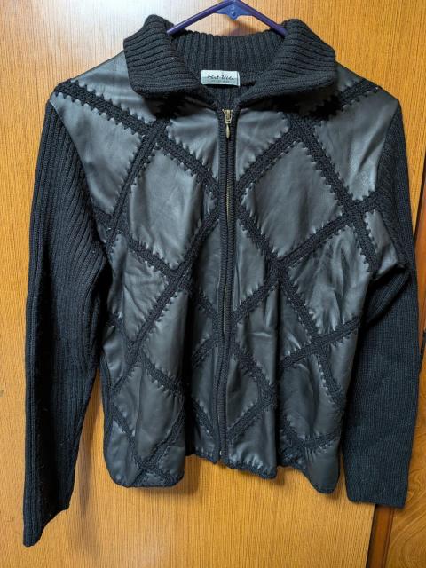 H 黒のカーディガン < 女性ファッション H 黒のカーディガン < 女性ファッションの