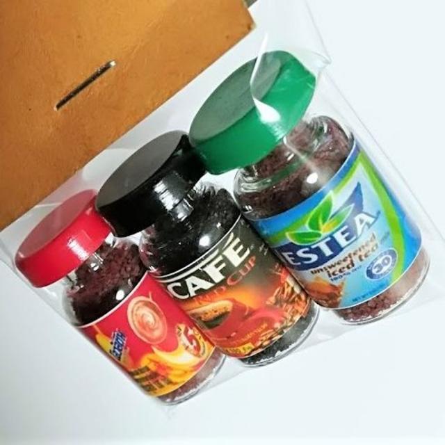 ミニチュア★ネスカフェ3個セット★リアルなコーヒー入り★リカちゃんハウスやシルバニアなどのドールハウスに★ < おもちゃ ミニチュア★ネスカフェ3個セット★リアルなコーヒー入り★リカちゃんハウスやシルバニアなどのドールハウスに★ < おもちゃの