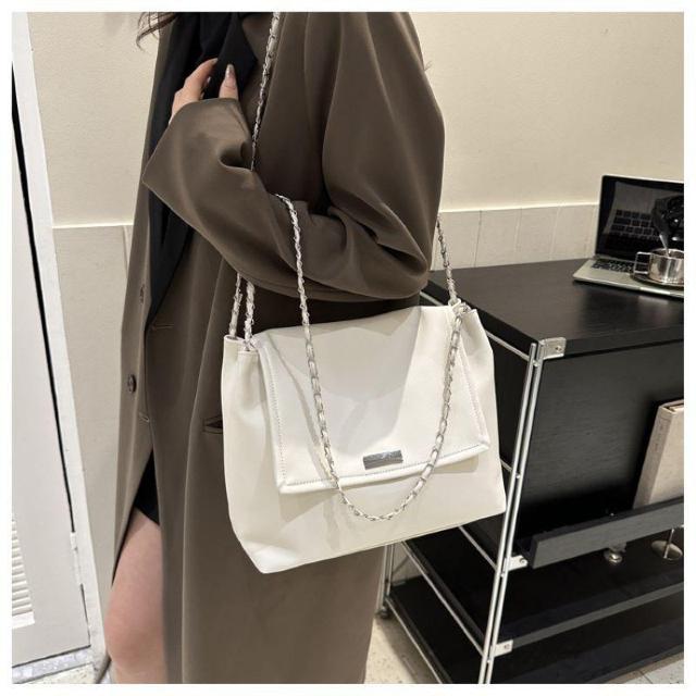 レディース バッグ ショルダーバッグ 肩掛け 斜め掛け レトロ 通勤 ホワイト < 女性ファッション  レディース バッグ ショルダーバッグ 肩掛け 斜め掛け レトロ 通勤 ホワイト < 女性ファッションの