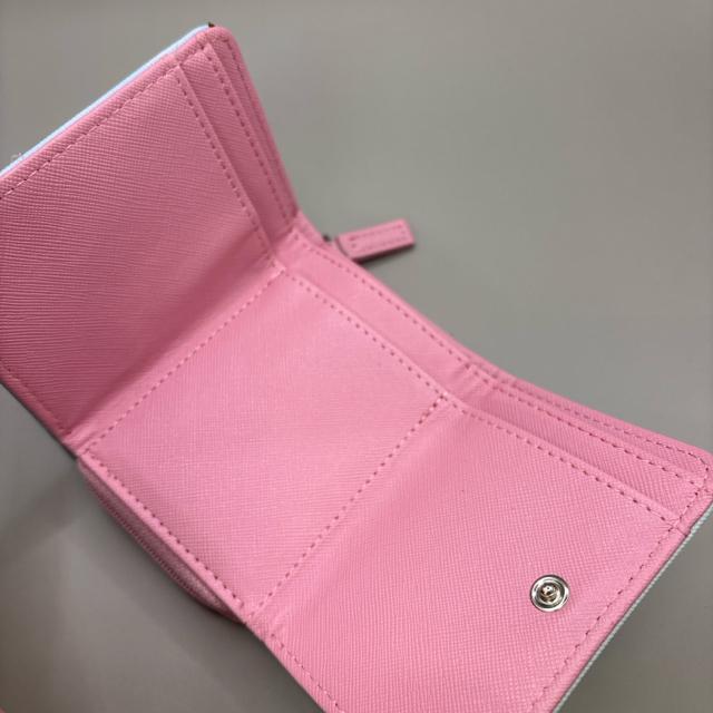 即決 すみっコぐらし 三つ折り財布 < 女性ファッション  即決 すみっコぐらし 三つ折り財布 < 女性ファッションの