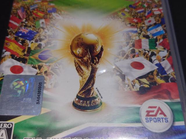PSP 2010 FIFA ワールドカップ 南アフリカ大会 / サッカー ケース・解説書付き < ゲーム本体/ソフト PSP 2010 FIFA ワールドカップ 南アフリカ大会 / サッカー ケース・解説書付き < ゲーム本体/ソフトの