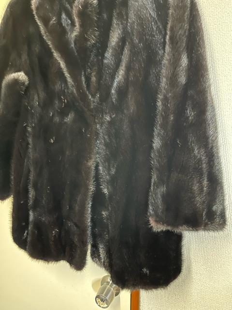 SAGA MINK ミンクファーコート 毛皮 ミンク ファーコート ブラック リアルファー ミドル丈 < 女性ファッション SAGA MINK ミンクファーコート 毛皮 ミンク ファーコート ブラック リアルファー ミドル丈 < 女性ファッションの