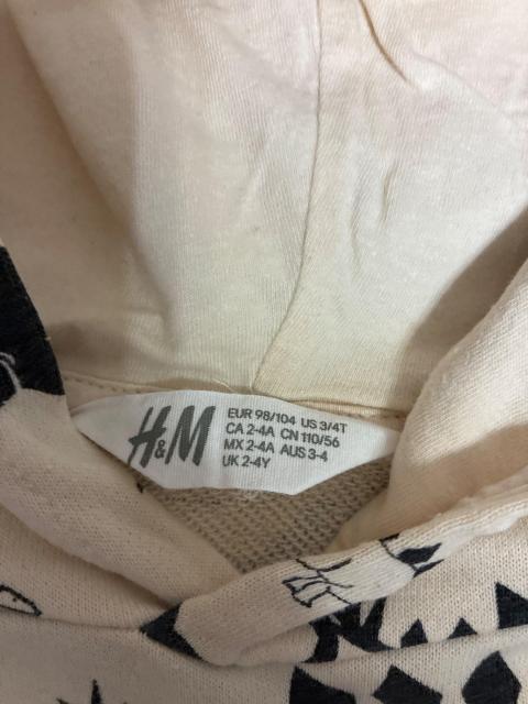 H&M キッズ 恐竜柄パーカー 98/104cm (3-4T) アイボリー フード付き < キッズ/ベビー H&M キッズ 恐竜柄パーカー 98/104cm (3-4T) アイボリー フード付き < キッズ/ベビーの