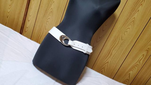 正規 ブルガリ ラグジュアリーラウンドバックルL ベルト白 カマーバンド ホワイト 三日月 < ブランド 正規 ブルガリ ラグジュアリーラウンドバックルL ベルト白 カマーバンド ホワイト 三日月 < ブランドの