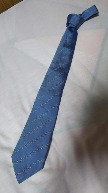 正規良 ロエベ ストライプスクエアチェーン シルク100% ネクタイ 水色 スカイブルー×シルバー系 ナロータイ 9cm ビジネス < ブランド  正規良 ロエベ ストライプスクエアチェーン シルク100% ネクタイ 水色 スカイブルー×シルバー系 ナロータイ 9cm ビジネス  < ブランドの