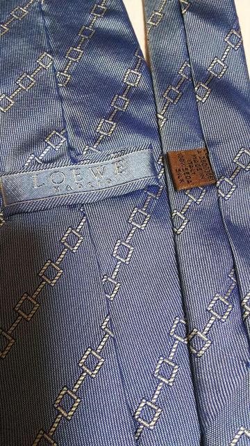 正規良 ロエベ ストライプスクエアチェーン シルク100% ネクタイ 水色 スカイブルー×シルバー系 ナロータイ 9cm ビジネス < ブランド  正規良 ロエベ ストライプスクエアチェーン シルク100% ネクタイ 水色 スカイブルー×シルバー系 ナロータイ 9cm ビジネス < ブランドの