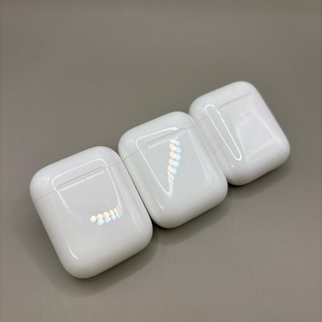 即決 純正品 Apple アップル AirPods 第2世代 3個セット < 家電/AV  即決 純正品 Apple アップル AirPods 第2世代 3個セット < 家電/AVの