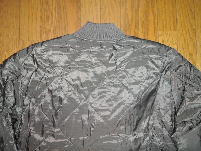 新品 ALPHA INDUSTRIES アルファ インダストリーズ CWU-9P キルト ライナー ジャケット M グレー 中綿 < ブランド  新品 ALPHA INDUSTRIES アルファ インダストリーズ CWU-9P キルト ライナー ジャケット M グレー 中綿 < ブランドの