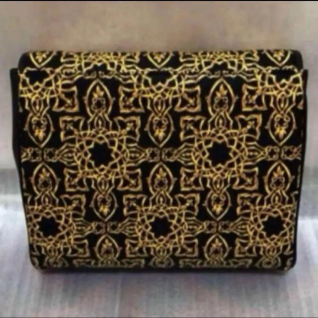 印傳屋 inart キナート ショルダーバッグ ハンドバッグ 印傳 ショルダー クラッチバッグ 本革 ショルダー ポシェット < 女性ファッション 印傳屋 inart キナート ショルダーバッグ ハンドバッグ 印傳 ショルダー クラッチバッグ 本革 ショルダー ポシェット < 女性ファッションの