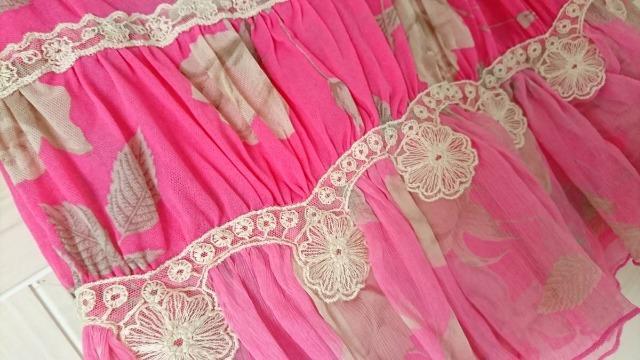 LOVE SEX MONEY/ラブセックスマネー/三段フリルギャザースカート/シルク入薔薇72450円 < 女性ファッション  LOVE SEX MONEY/ラブセックスマネー/三段フリルギャザースカート/シルク入薔薇72450円 < 女性ファッションの