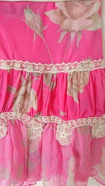 LOVE SEX MONEY/ラブセックスマネー/三段フリルギャザースカート/シルク入薔薇72450円 < 女性ファッション  LOVE SEX MONEY/ラブセックスマネー/三段フリルギャザースカート/シルク入薔薇72450円 < 女性ファッションの