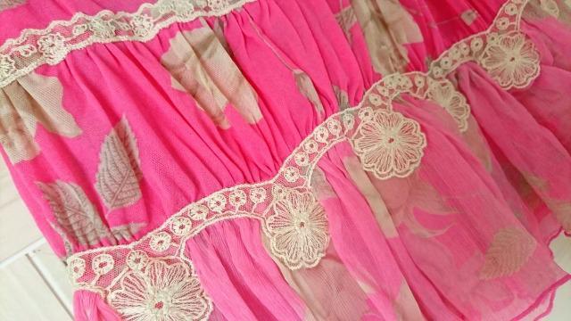 LOVE SEX MONEY/ラブセックスマネー/三段フリルギャザースカート/シルク入薔薇72450円 < 女性ファッション  LOVE SEX MONEY/ラブセックスマネー/三段フリルギャザースカート/シルク入薔薇72450円 < 女性ファッションの