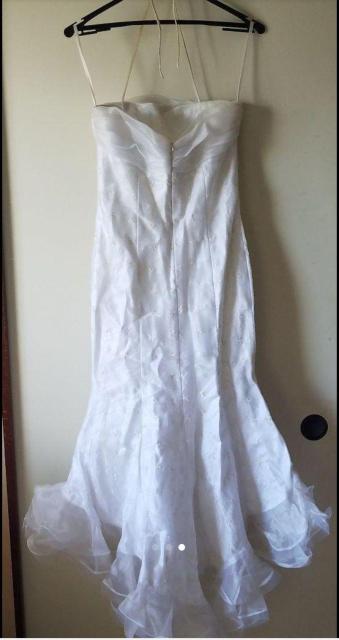 1st FUTABA YOKO PRODUCE ホワイト ロングドレス 刺繍 レース 美品 激安 キャバ嬢 バースデー パーティー < 女性ファッション  1st FUTABA YOKO PRODUCE ホワイト ロングドレス 刺繍 レース 美品 激安 キャバ嬢 バースデー パーティー < 女性ファッションの