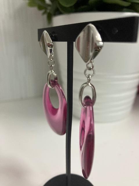 イヤリングに変更可能 ハンドメイド ドイツ製アクリルを使用したピアス ピンク < 女性ファッション  イヤリングに変更可能 ハンドメイド ドイツ製アクリルを使用したピアス ピンク < 女性ファッションの