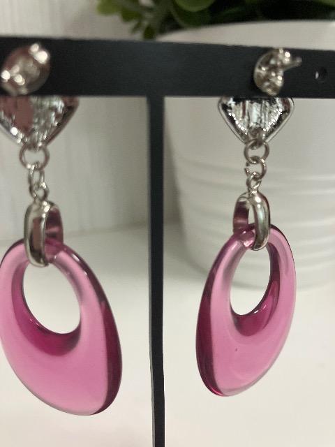 イヤリングに変更可能 ハンドメイド ドイツ製アクリルを使用したピアス ピンク < 女性ファッション  イヤリングに変更可能 ハンドメイド ドイツ製アクリルを使用したピアス ピンク < 女性ファッションの