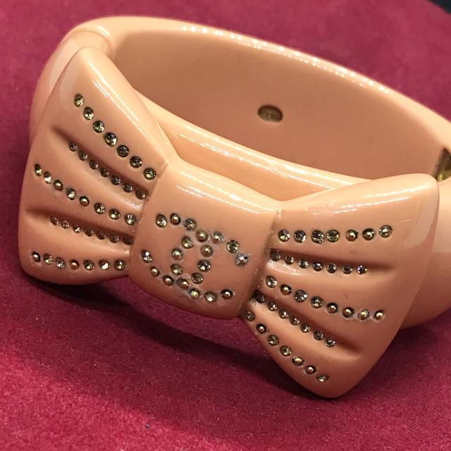 レア 正規品 シャネル CoCo ラインストーン リボン バングル サーモンピンク < ブランド  レア 正規品 シャネル CoCo ラインストーン リボン バングル サーモンピンク < ブランドの