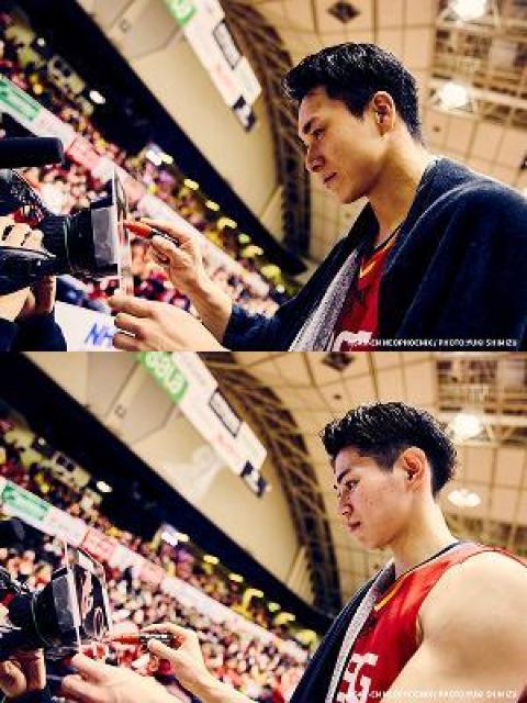 【#20 根本 大選手 #28 津屋 一球選手】12/10(水)ヒーロー選手アクリルパネル(直筆サイン入り) < レジャー/スポーツ 【#20 根本 大選手 #28 津屋 一球選手】12/10(水)ヒーロー選手アクリルパネル(直筆サイン入り) < レジャー/スポーツの