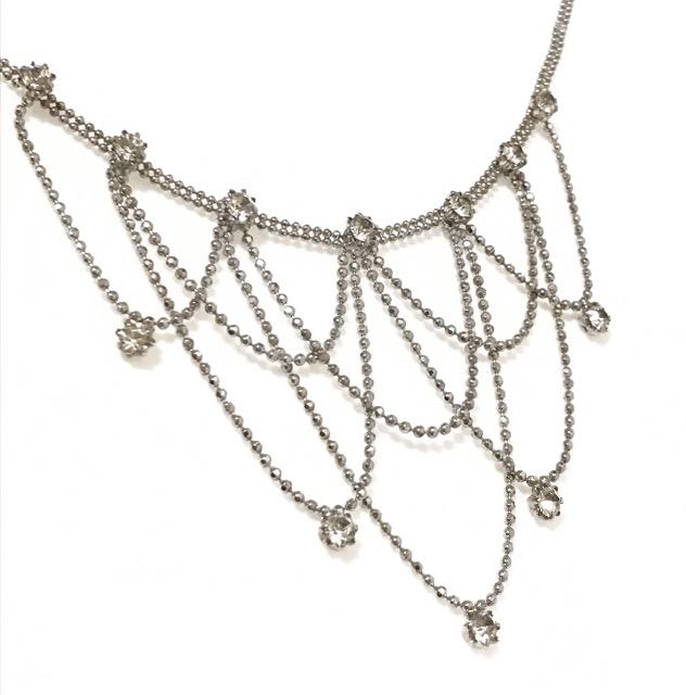 お姫様ネックレス◎キラキラストーンV交差◎新品◎ < 女性アクセサリー/時計 お姫様ネックレス◎キラキラストーンV交差◎新品◎ < 女性アクセサリー/時計の