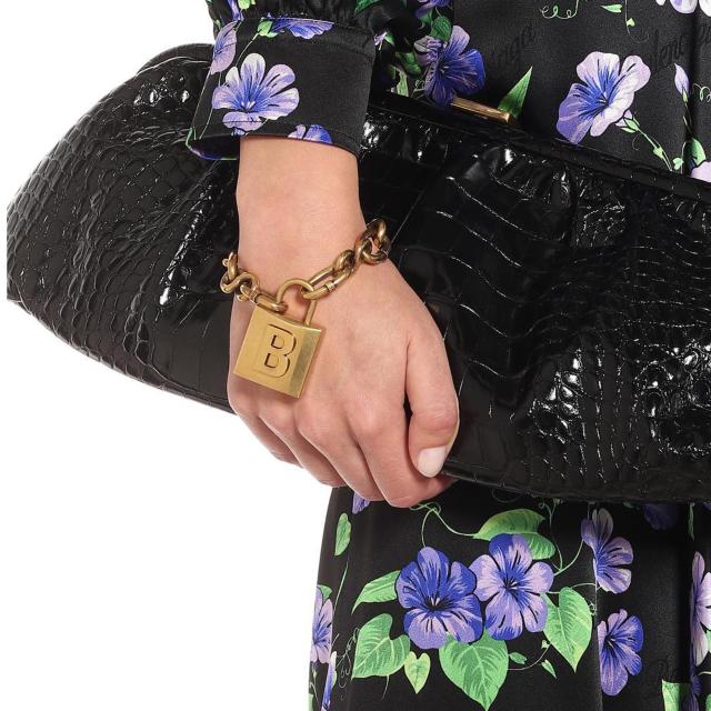 VioVAKBALENCIAGAbN`F[uXbg   uh 