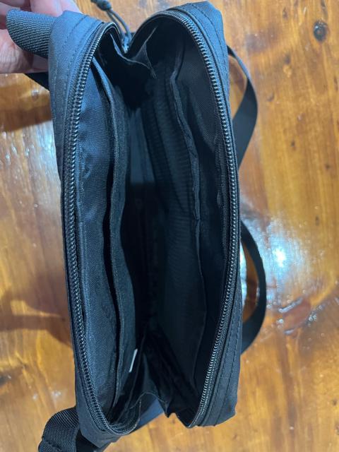 Supreme bag シュプリーム バッグ 新品 未使用 黒 < ブランド  Supreme bag シュプリーム バッグ 新品 未使用 黒 < ブランドの