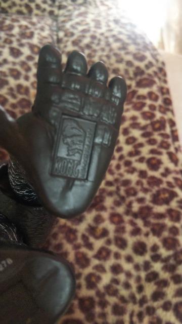 ���L���O�R���O�E�e�B���m�T�E���X�� �� �z�r�[�� 