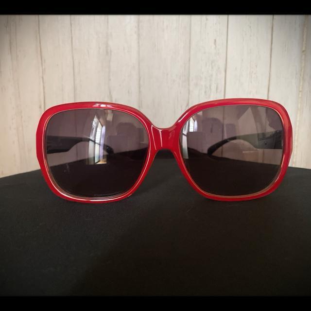 ROCK!! Tsubasa × JINS ジンズ 益若つばさ コラボ サングラス レッド × スタッズデザイン レア < 女性ファッション  ROCK!! Tsubasa × JINS ジンズ 益若つばさ コラボ サングラス レッド × スタッズデザイン レア < 女性ファッションの