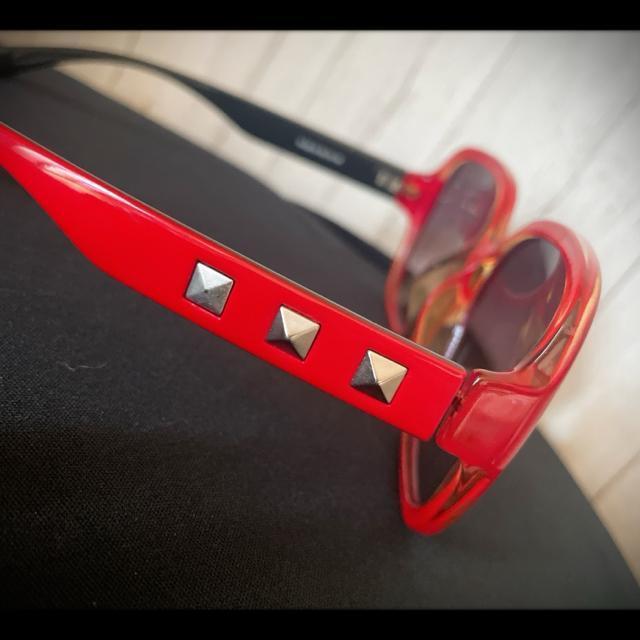 ROCK!! Tsubasa × JINS ジンズ 益若つばさ コラボ サングラス レッド × スタッズデザイン レア < 女性ファッション  ROCK!! Tsubasa × JINS ジンズ 益若つばさ コラボ サングラス レッド × スタッズデザイン レア < 女性ファッションの
