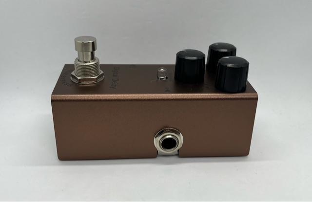 �f�W�^���f�B���C �G�t�F�N�^�[ �M�^�[ �y�_�� DD Delay���g�p �� �z�r�[�� 