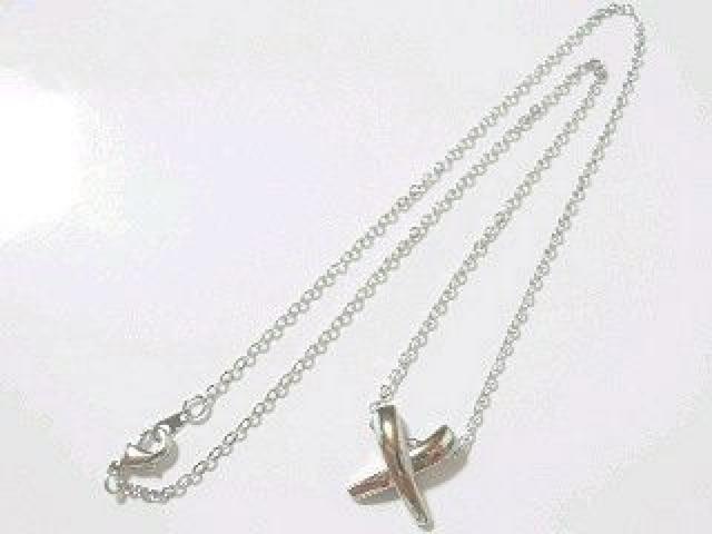 【プラチナ】ピカソクロスネックレス 高級箱付 < 女性アクセサリー/時計 【プラチナ】ピカソクロスネックレス 高級箱付 < 女性アクセサリー/時計の