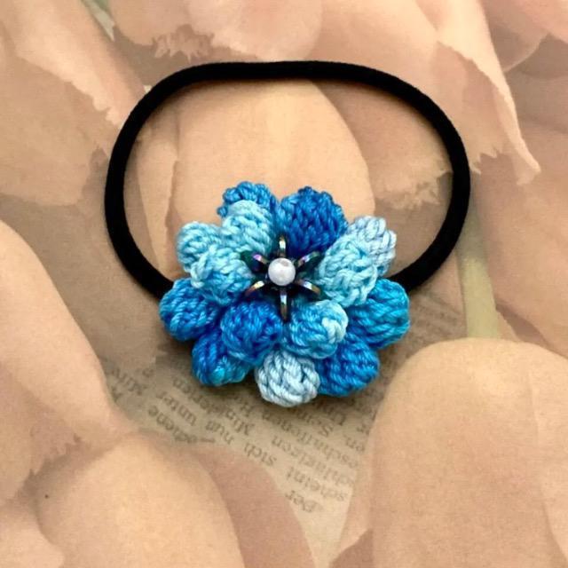 ハンドメイド♪レース編み ぽこぽこ花びらのお花モチーフヘアゴム < 女性ファッション  ハンドメイド♪レース編み ぽこぽこ花びらのお花モチーフヘアゴム  < 女性ファッションの