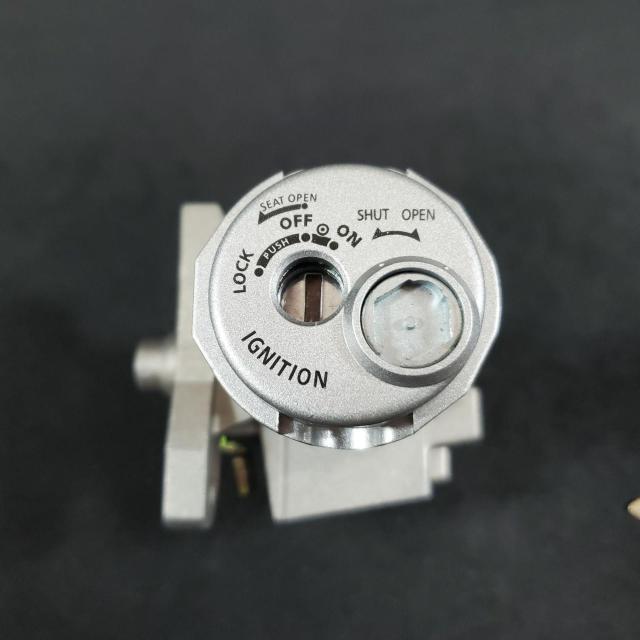 アドレス V125 G/S イグニッション キーシリンダー セット CF46A < 自動車/バイク アドレス V125 G/S イグニッション キーシリンダー セット CF46A < 自動車/バイク