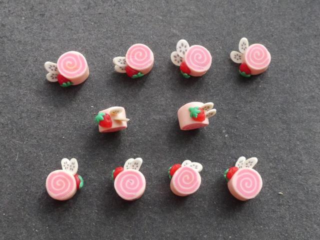 粘土パーツ 手芸・アクセサリーパーツ 苺ロールケーキ パーツ 10個セット ネイルパーツ デコパーツ < 香水/コスメ/ネイル 粘土パーツ 手芸・アクセサリーパーツ 苺ロールケーキ パーツ 10個セット ネイルパーツ デコパーツ < 香水/コスメ/ネイルの