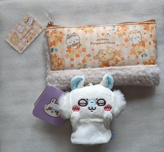 ちいかわモモンガぬいぐるみキーカバー&ちいかわボアペンケース(金木犀)A点セット ちいかわ ハチワレ うさぎ < アニメ/コミック/キャラクター  ちいかわモモンガぬいぐるみキーカバー&ちいかわボアペンケース(金木犀)A点セット ちいかわ ハチワレ うさぎ  < アニメ/コミック/キャラクターの