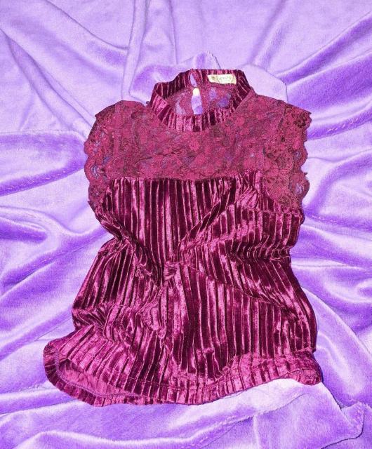 ☆-axes femme-☆光沢輝プリーツベロア胸元デコルテSEXY透かしシースルーレース切替ノースリカットソー☆ワインカラー♪M < ブランド ☆-axes femme-☆光沢輝プリーツベロア胸元デコルテSEXY透かしシースルーレース切替ノースリカットソー☆ワインカラー♪M < ブランドの