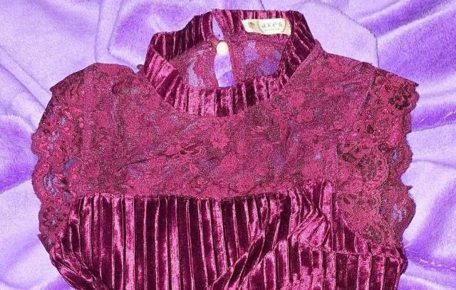 ☆-axes femme-☆光沢輝プリーツベロア胸元デコルテSEXY透かしシースルーレース切替ノースリカットソー☆ワインカラー♪M < ブランド ☆-axes femme-☆光沢輝プリーツベロア胸元デコルテSEXY透かしシースルーレース切替ノースリカットソー☆ワインカラー♪M < ブランドの