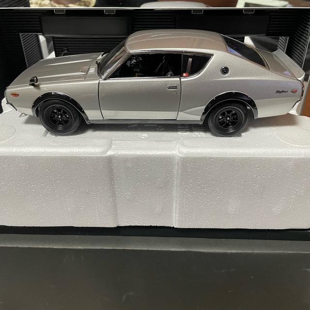 新品 京商オリジナル 1/18 日産 スカイライン 2000 GT-R (KPGC110) シルバー < ホビー  新品 京商オリジナル 1/18 日産 スカイライン 2000 GT-R (KPGC110) シルバー < ホビーの