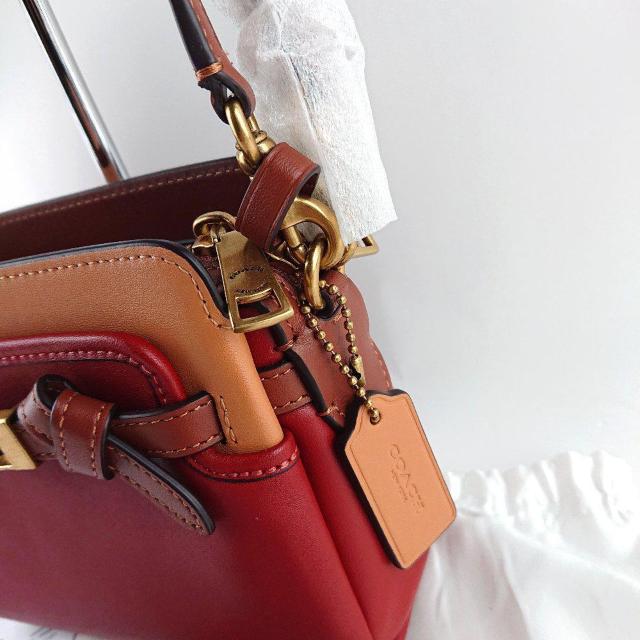 COACH コーチ ショルダーバック < ブランド  COACH コーチ ショルダーバック < ブランドの